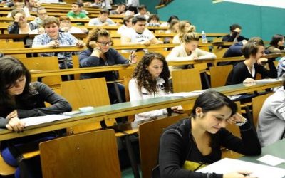 Rapporto AlmaLaurea sul profilo dei laureati 2017: “L’università dà una marcia in più”