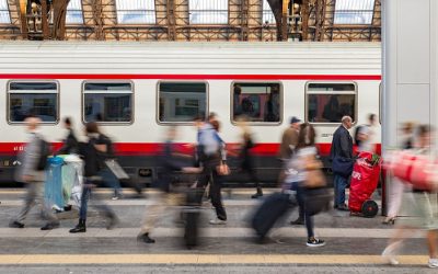 Indagine mobilità studenti universitari italiani 2018: “Il 61 per cento usa i mezzi pubblici, ma grande divario tra Nord e Sud”