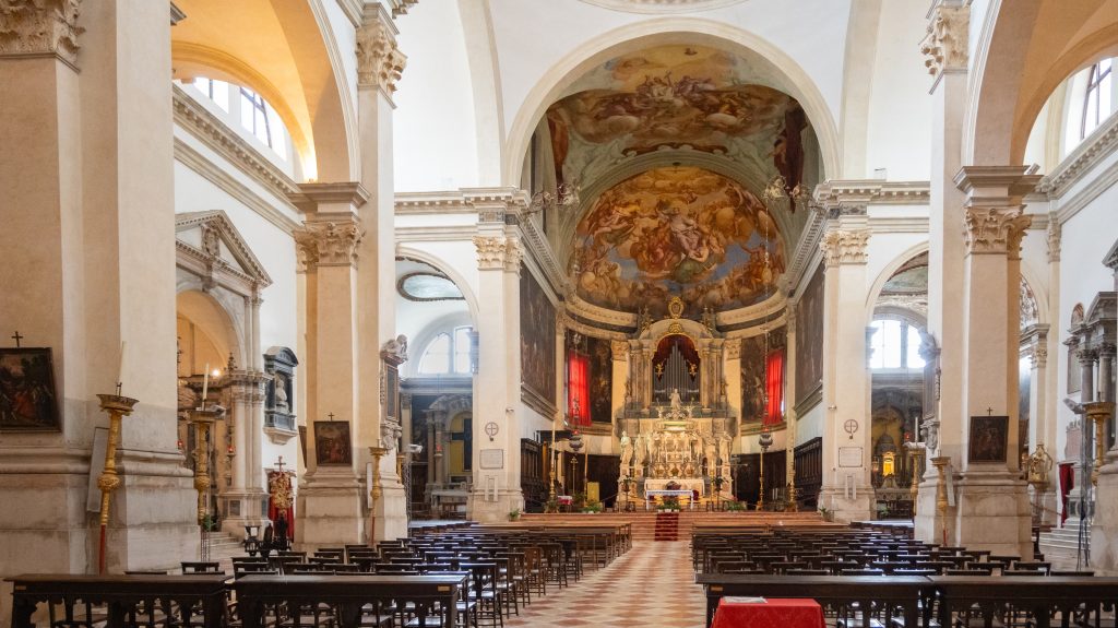 Il Giubileo 2025 è un evento importantissimo per la Chiesa Cattolica ed il mondo intero. È una perfetta occasione in cui possiamo ritrovare la fede, riscoprire la bellezza della misericordia e comprendere l’importanza della speranza.
